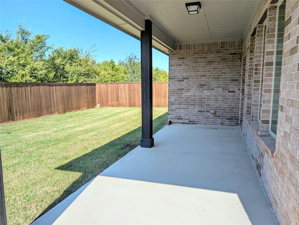 1516 Fairweather Way Property Photo 19