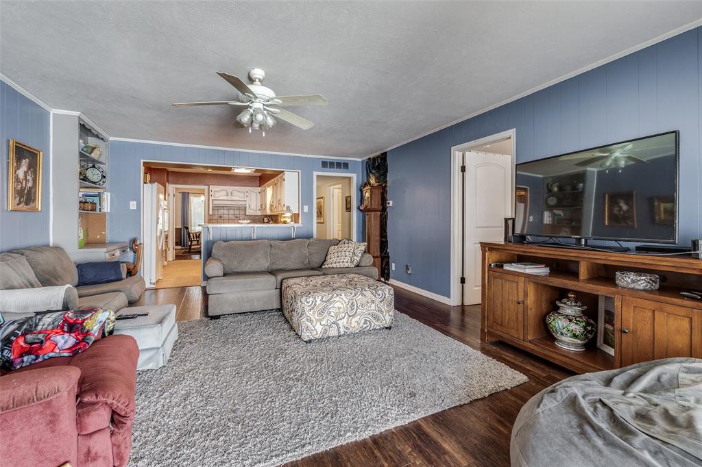 7739 Dentcrest Drive Property Photo 10
