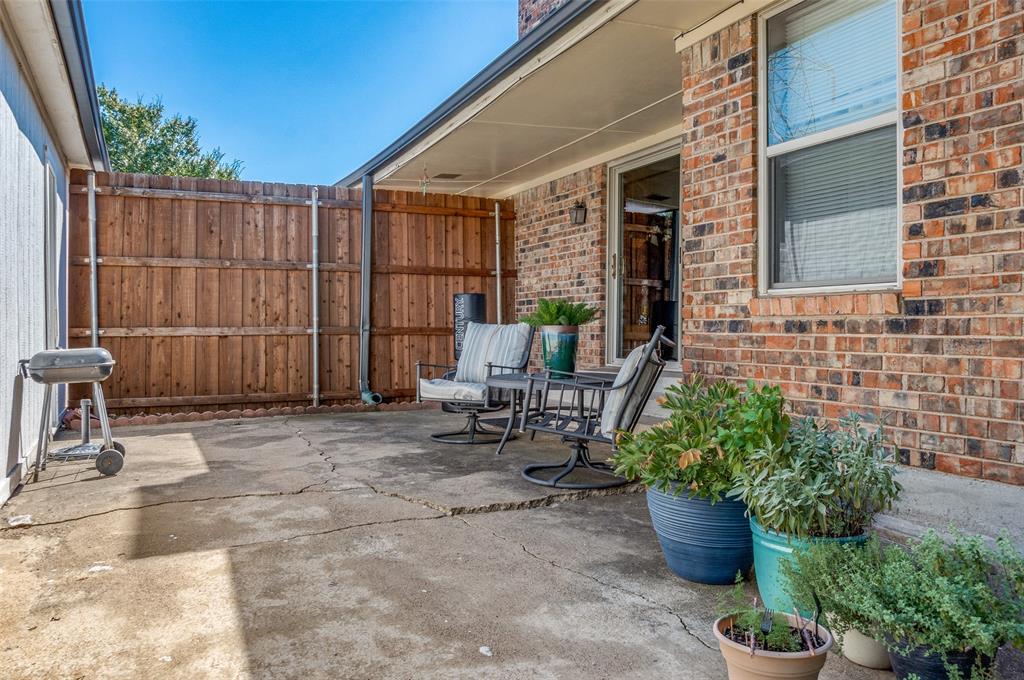 7739 Dentcrest Drive Property Photo 18