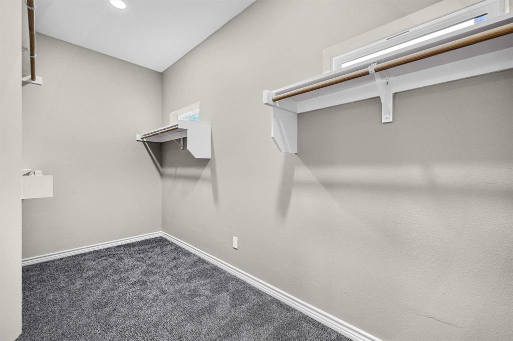 374 S Dallas Avenue Property Photo 36