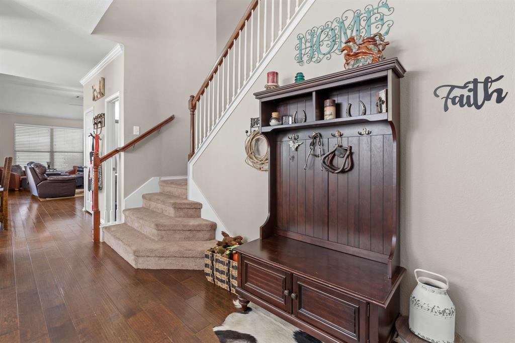 9433 Drovers View Trail Property Photo 3