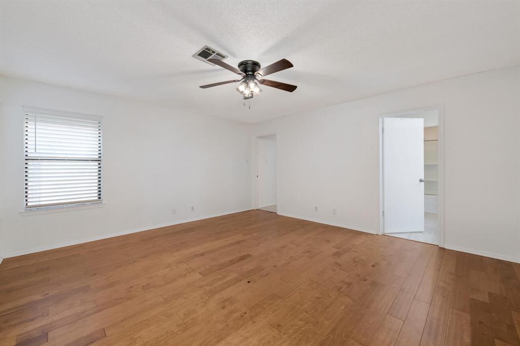 6904 Viking Drive Property Photo 12