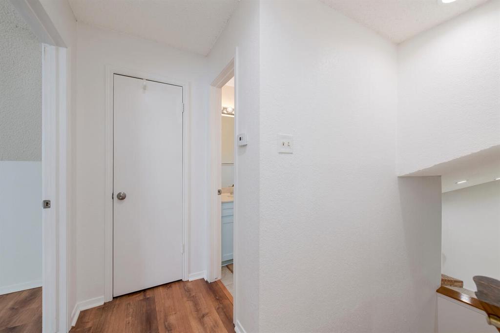 6904 Viking Drive Property Photo 18