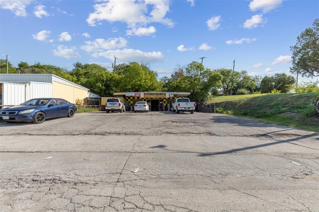 2800 Jacksboro Highway Property Photo 4