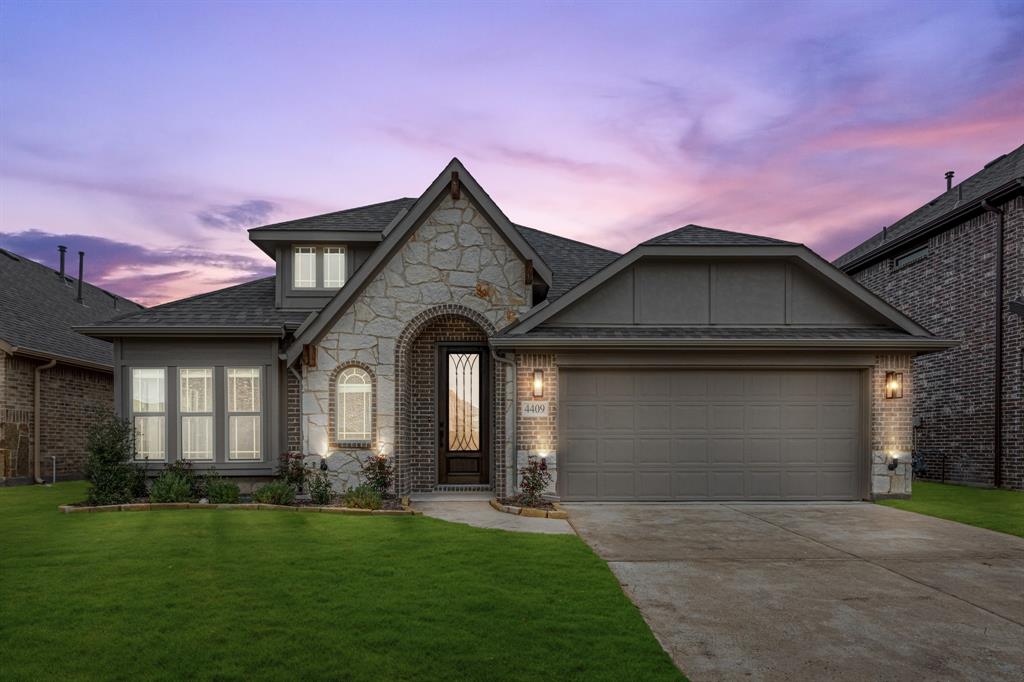 4409 Soaring Star Lane Property Photo 2