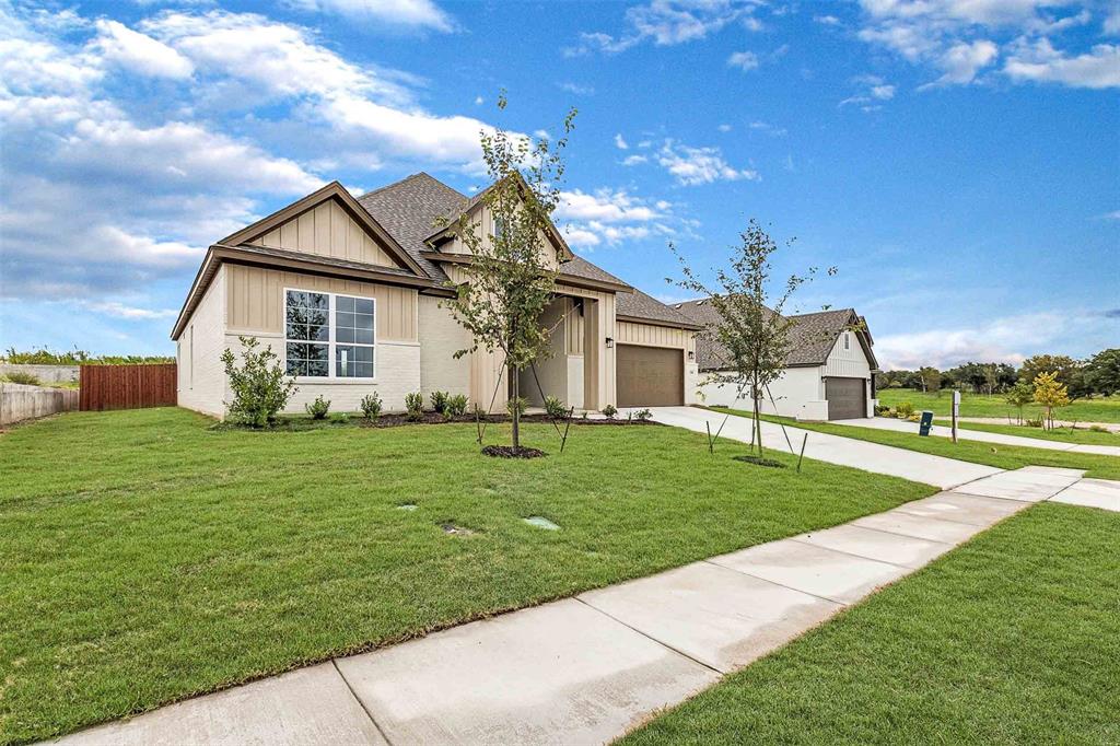 104 Bee Drive Property Photo 1