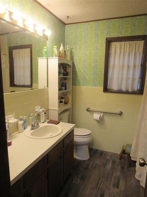300 Thompson Street Property Photo 19