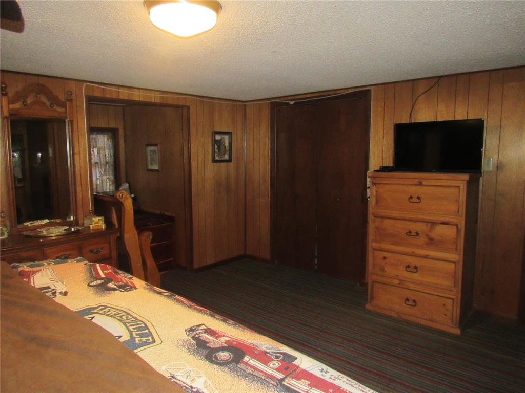 300 Thompson Street Property Photo 23