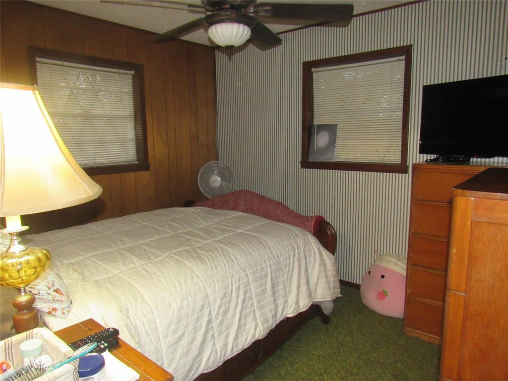 300 Thompson Street Property Photo 24