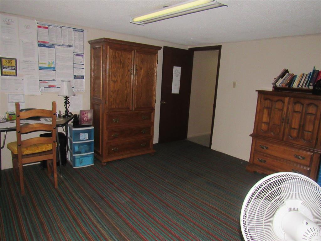 300 Thompson Street Property Photo 31
