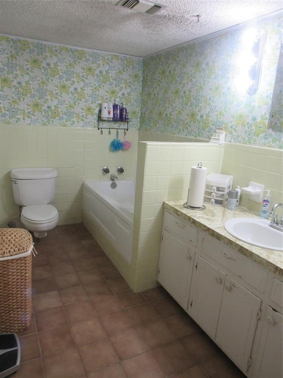 300 Thompson Street Property Photo 33
