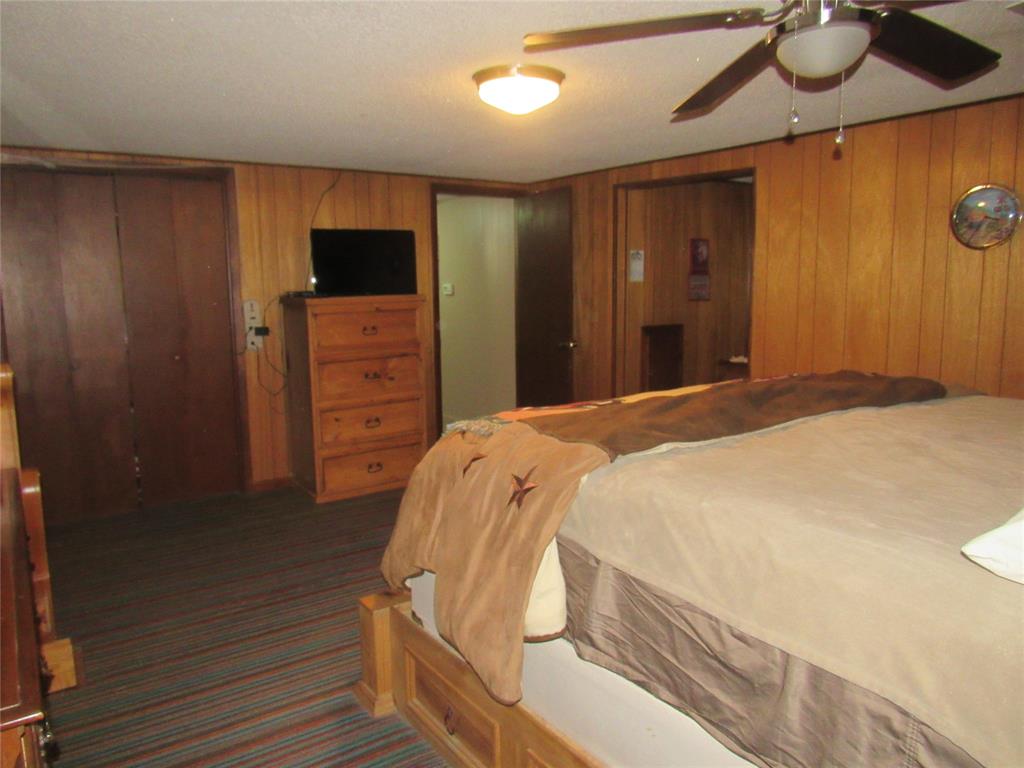 300 Thompson Street Property Photo 34