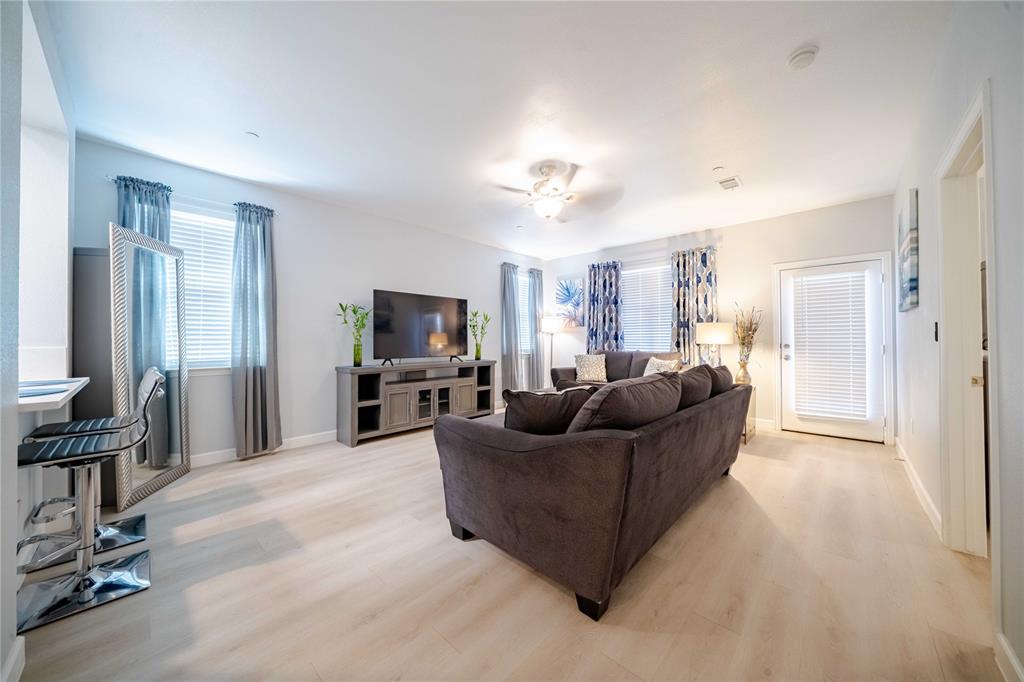 2368 San Jacinto Drive Property Photo 7