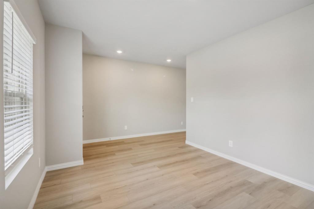 1318 Los Olmos Lane Property Photo 11