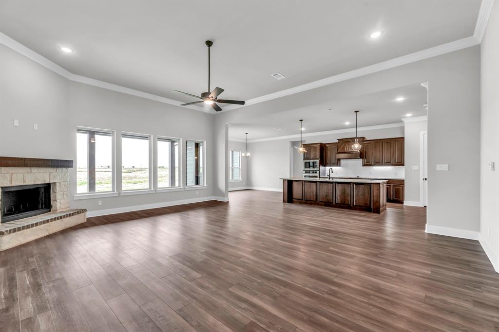 2209 Meteor Drive Property Photo 9