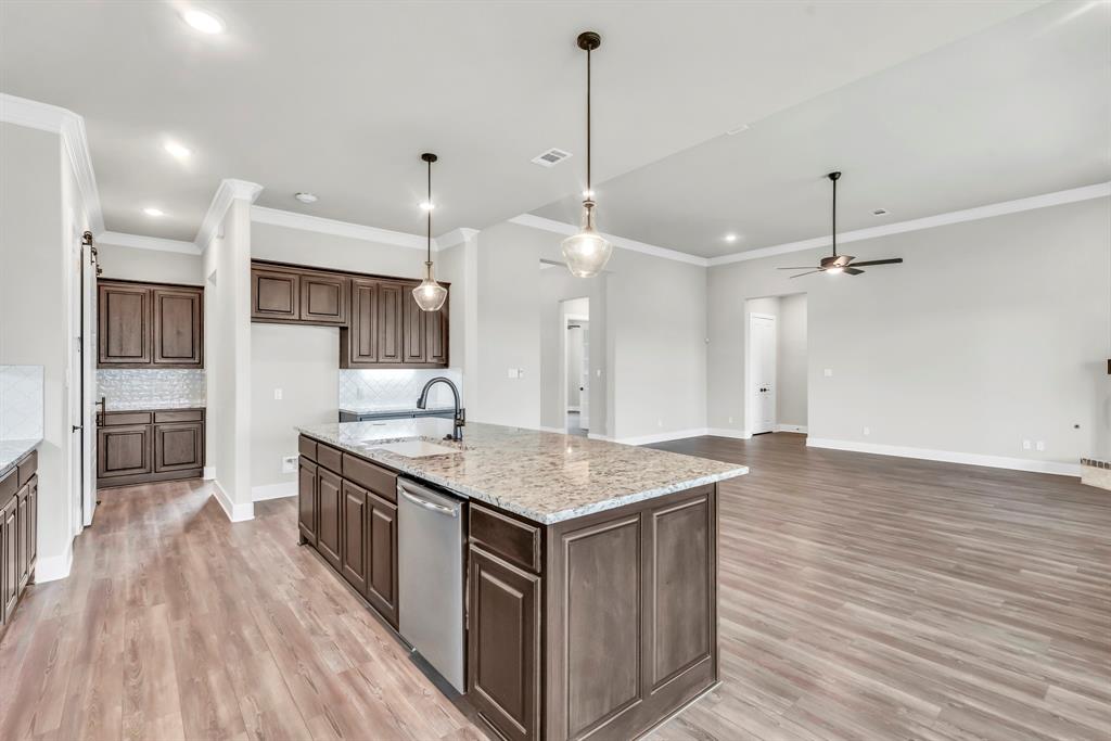 2209 Meteor Drive Property Photo 16