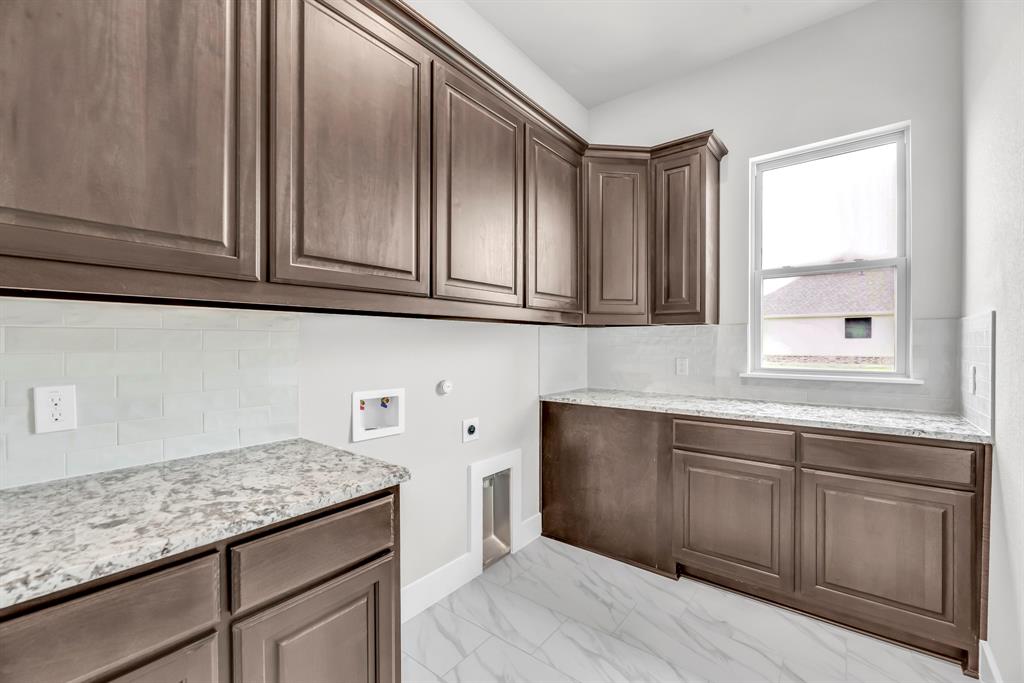 2209 Meteor Drive Property Photo 21