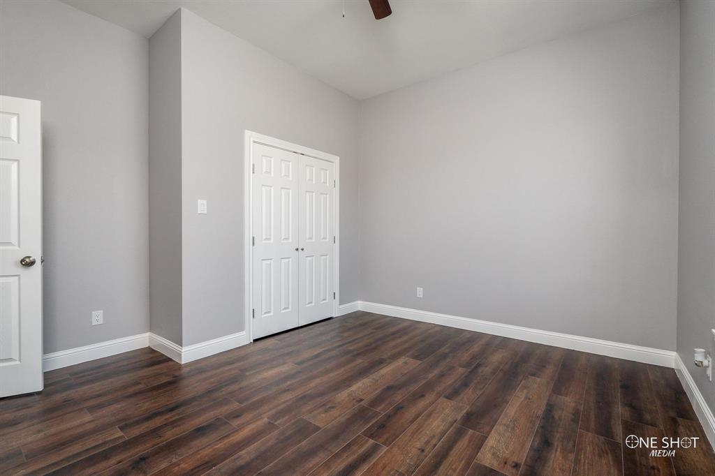 802 Waters Edge Drive Property Photo 35