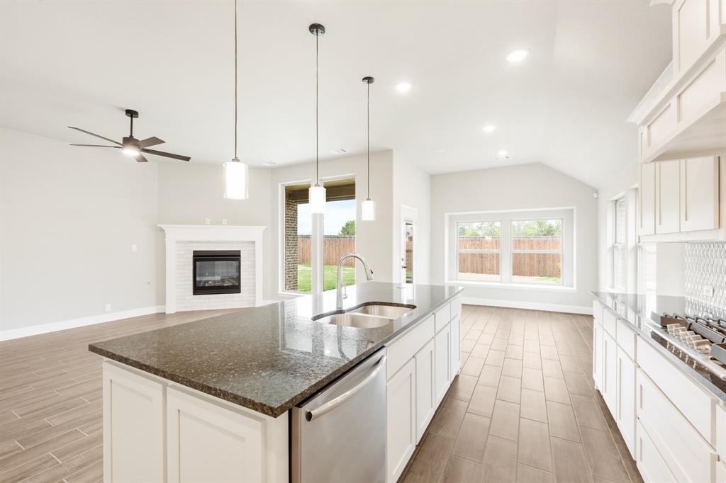 1305 Wrenwood Court Property Photo 24