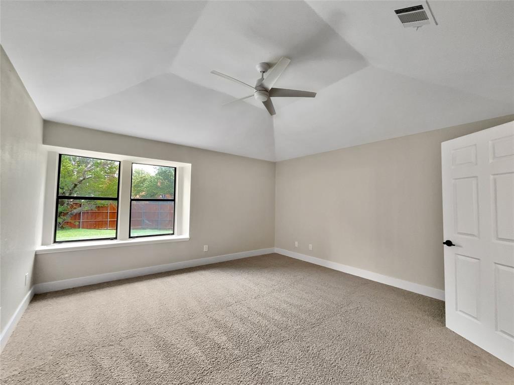 811 Fawn Valley Drive Property Photo 3