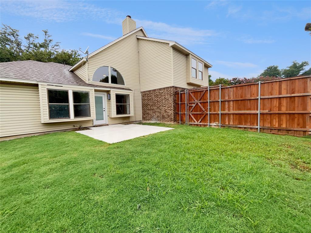 811 Fawn Valley Drive Property Photo 6