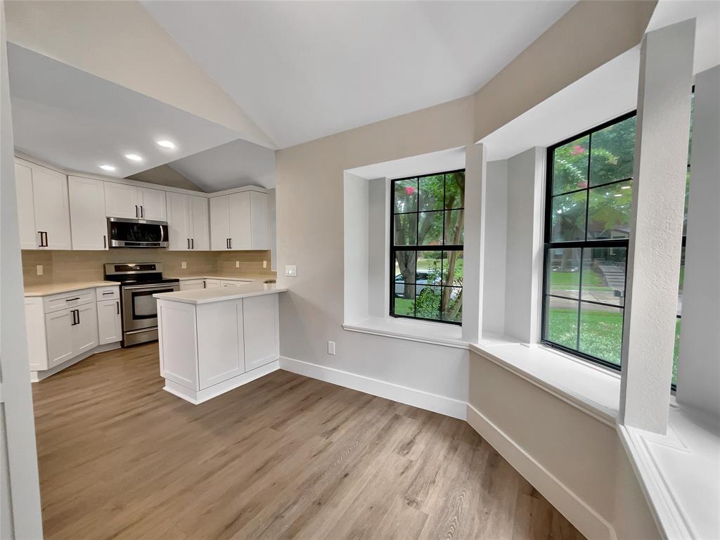 811 Fawn Valley Drive Property Photo 11