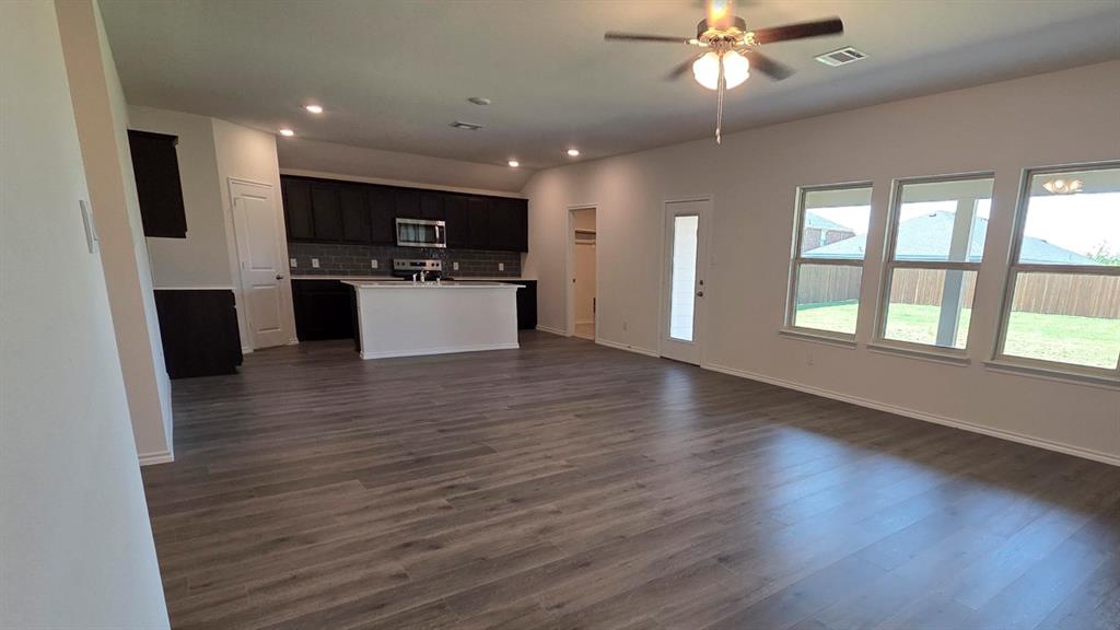 506 Shady Bank Way Property Photo 3