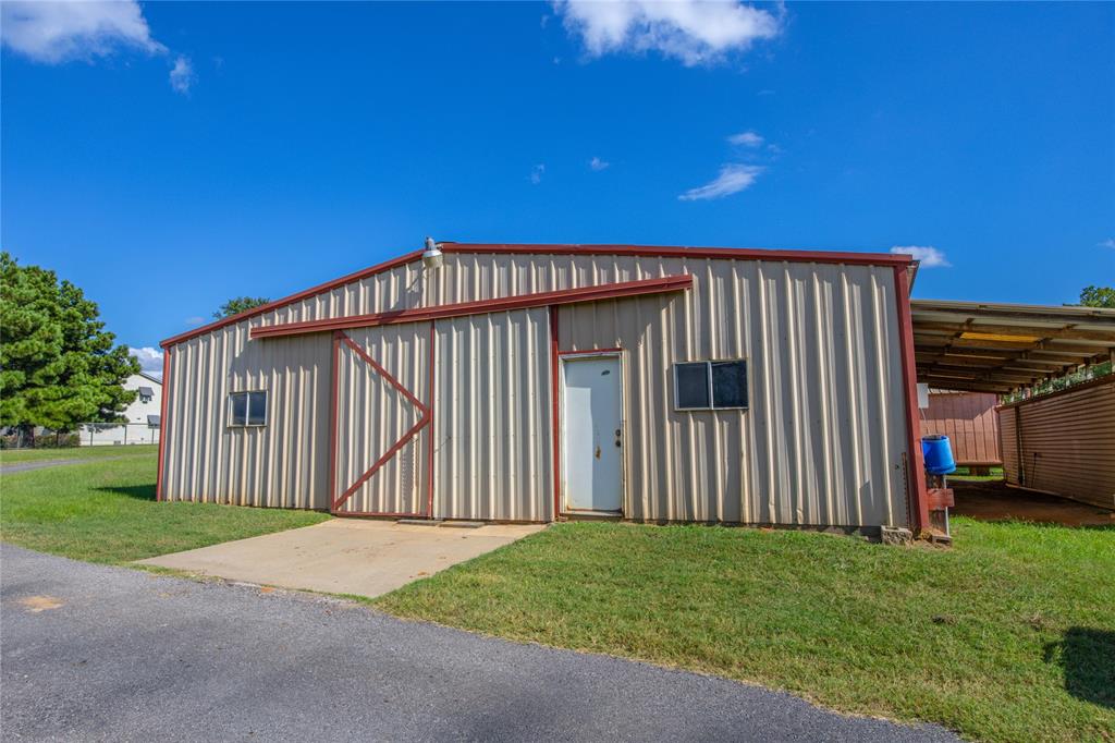 669 Anderson County Road 1209 Property Photo 23