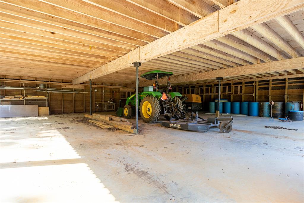 669 Anderson County Road 1209 Property Photo 30