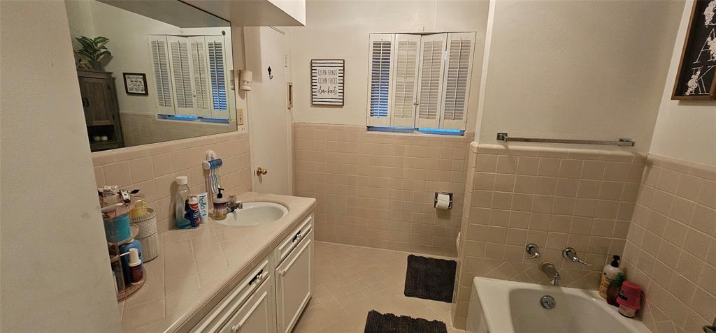 908 Mimosa Drive Property Photo 17