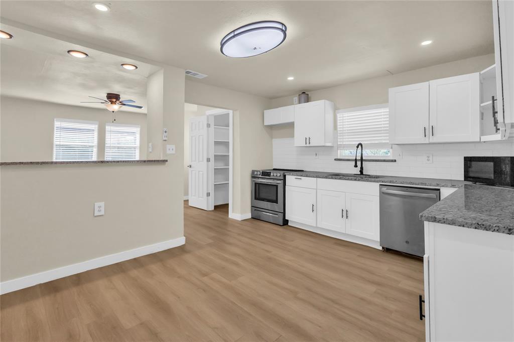 475 Locust Street Property Photo 15