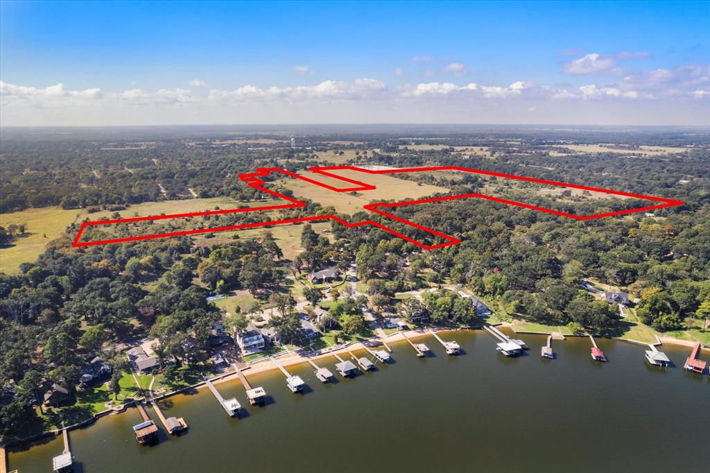 696 E Will White Road Property Photo 1