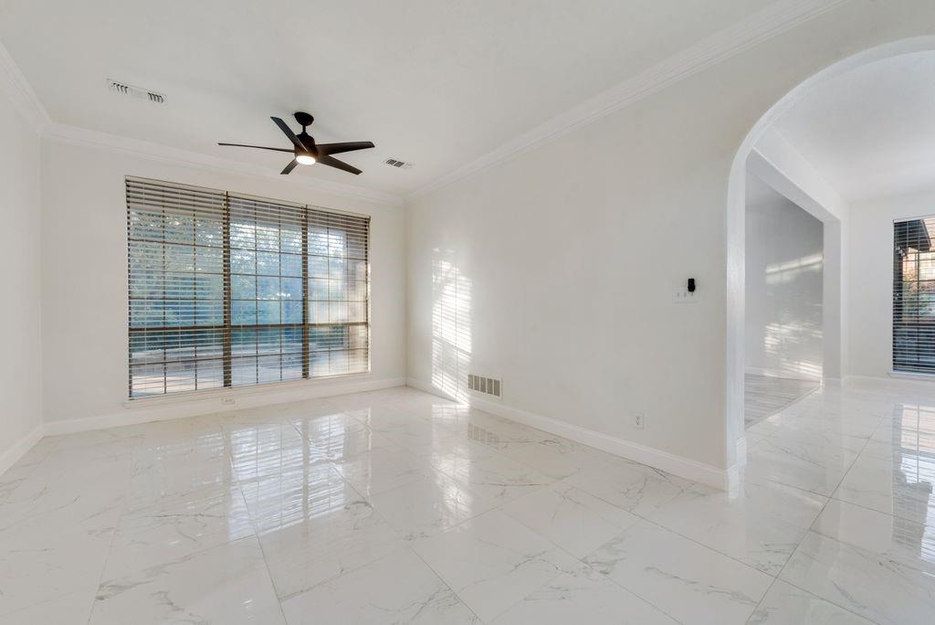 1005 Barre Meadow Lane Property Photo 4