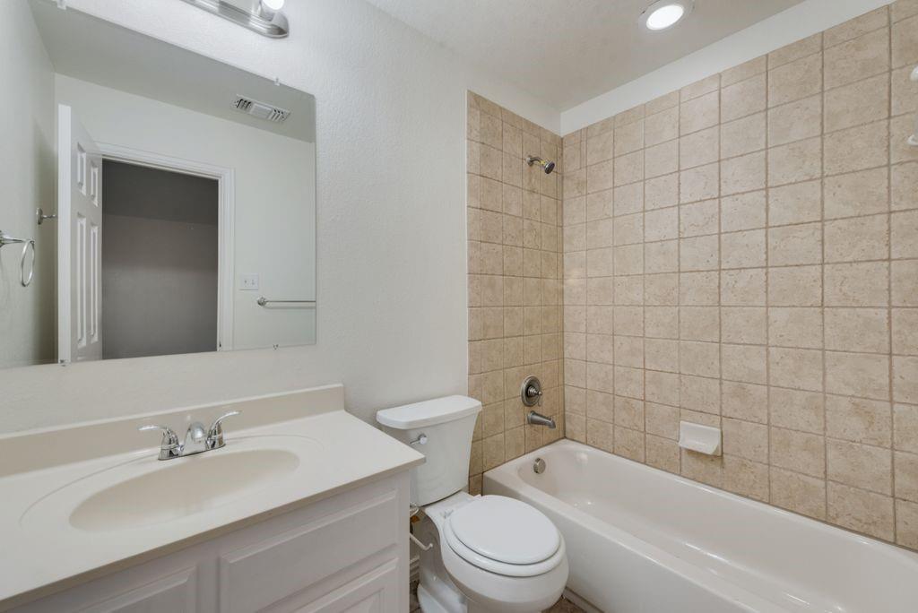 1005 Barre Meadow Lane Property Photo 16