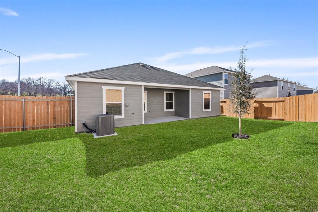 4317 Sweet Fennel Drive Property Photo 3