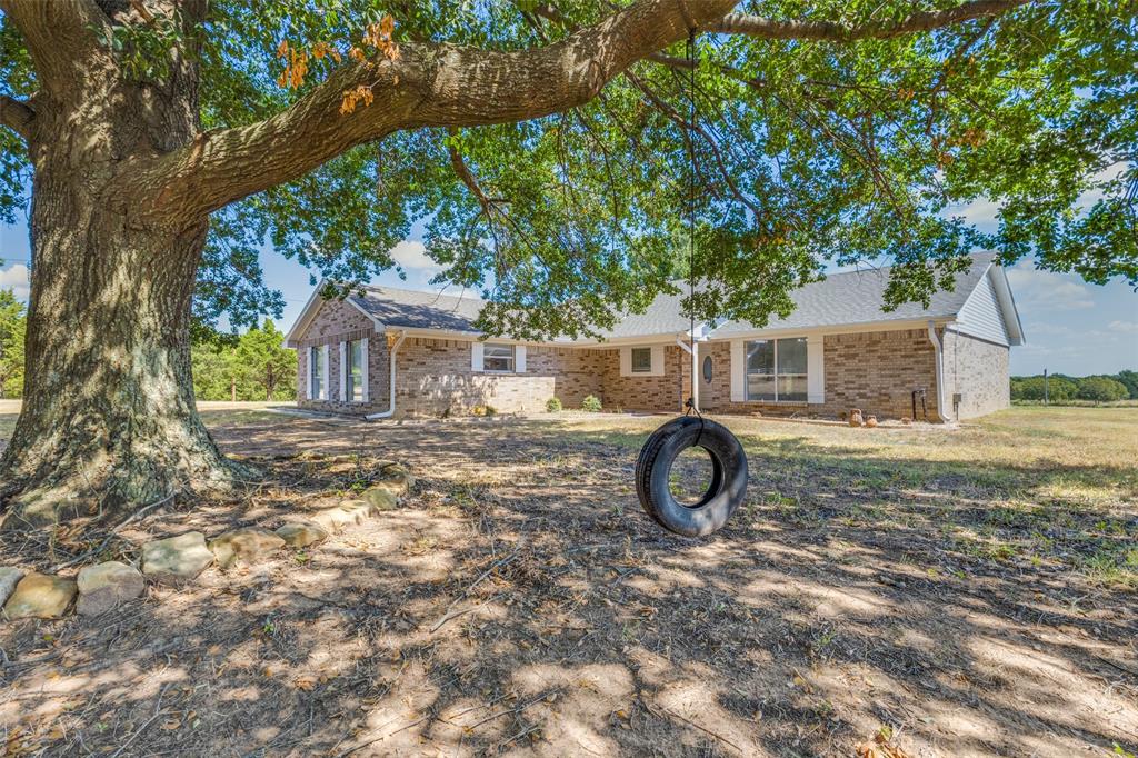76 Spout Springs Property Photo 3