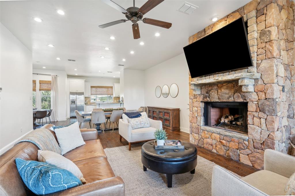 3003 Shoreside Point Property Photo 12
