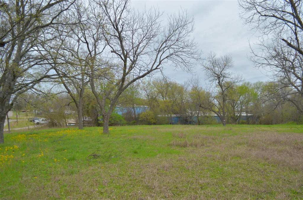 1104 Oneal Street Property Photo 4