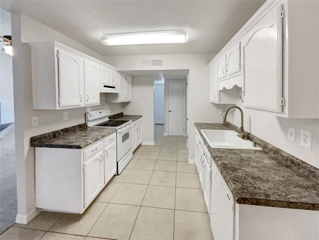 2918 Centennial Drive Property Photo 6