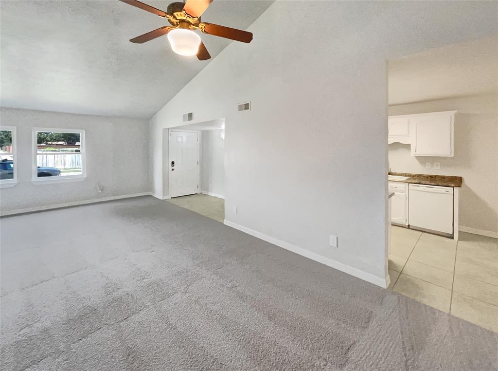 2918 Centennial Drive Property Photo 11