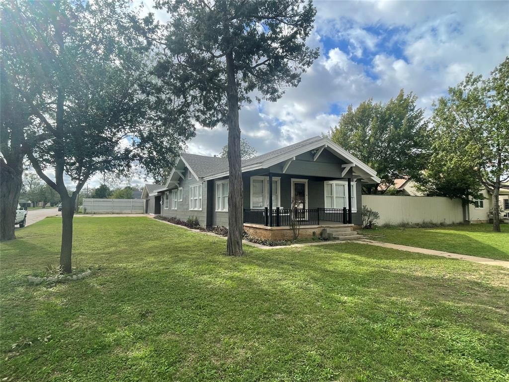 1749 University Boulevard Property Photo 1