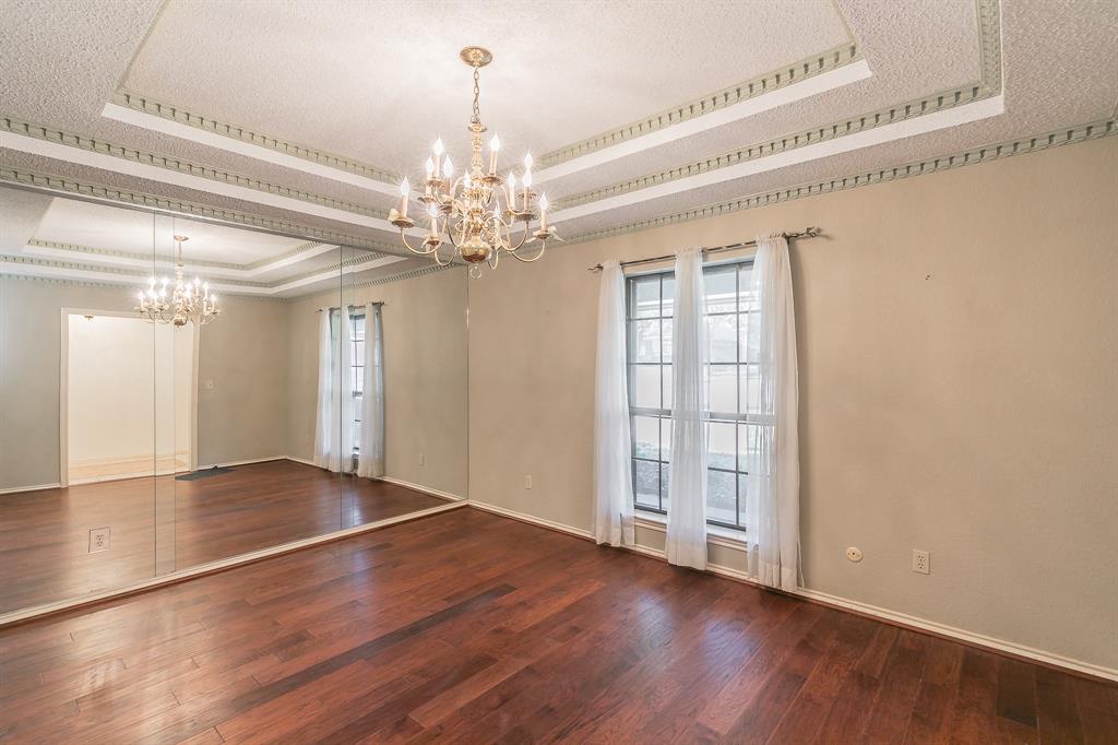 1716 Hampton Court Property Photo 12