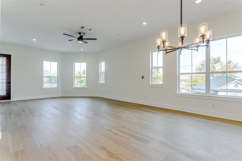 270 Harris Street Property Photo 8