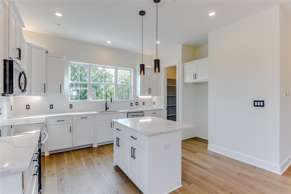 270 Harris Street Property Photo 16
