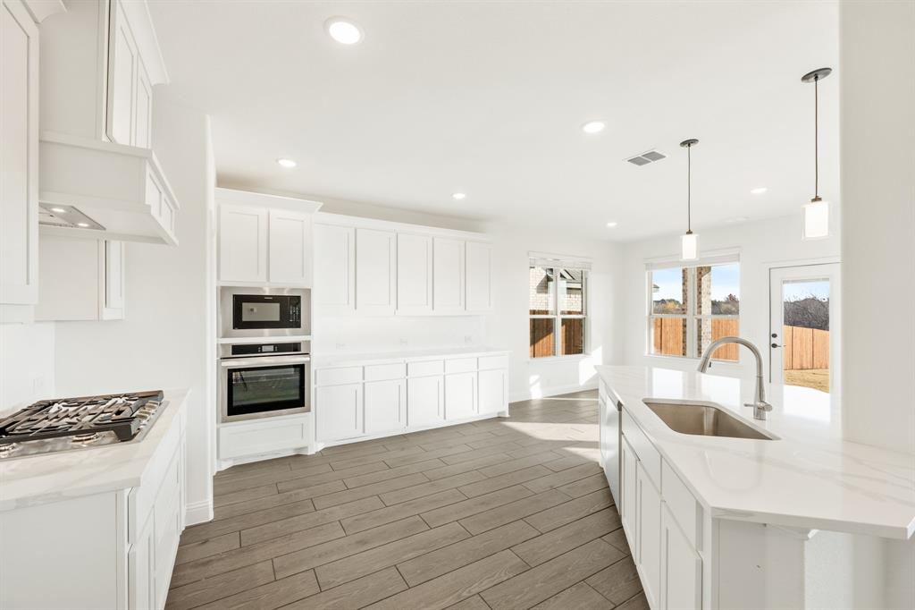 9500 Pepper Grass Drive Property Photo 7