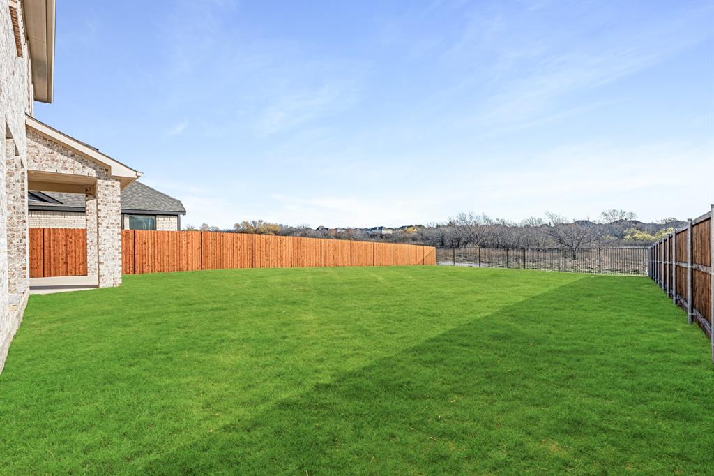 9500 Pepper Grass Drive Property Photo 38