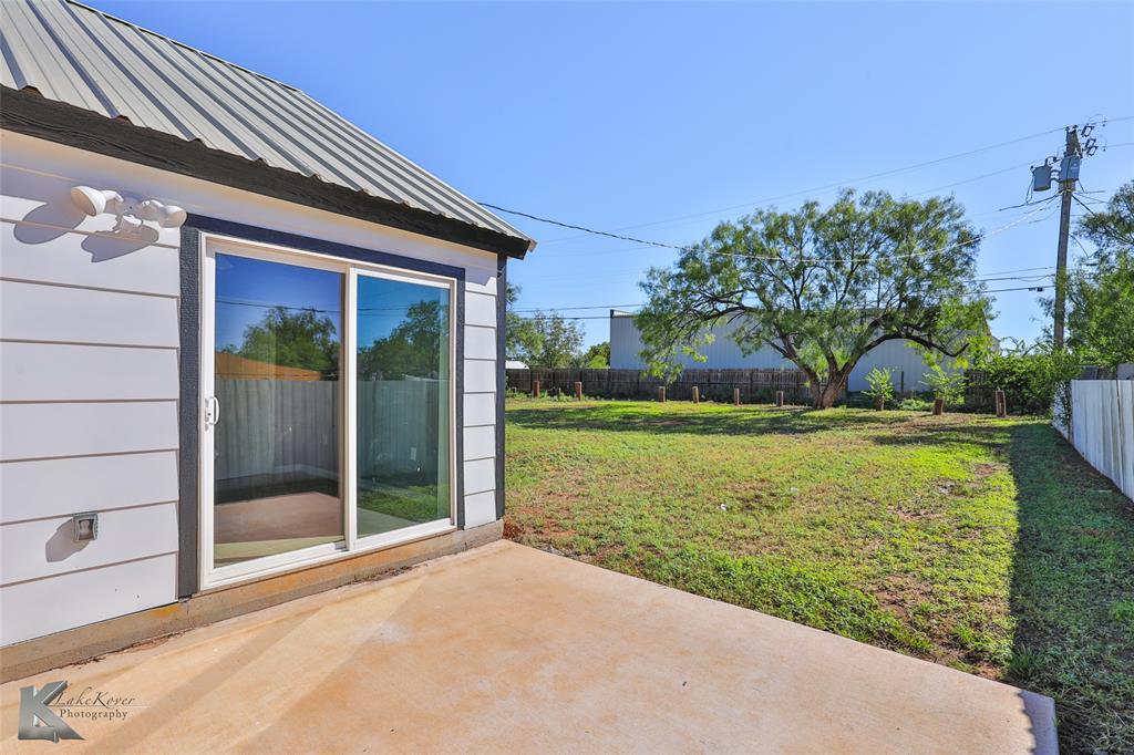 2149 Lillius Street Property Photo 13