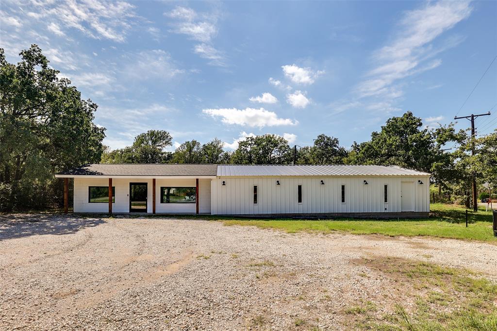 6720 Dick Price Road Property Photo 2