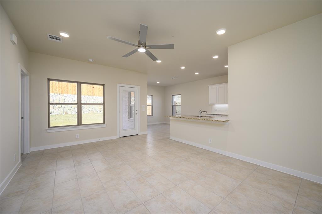 210 S Crestside Drive Property Photo 4