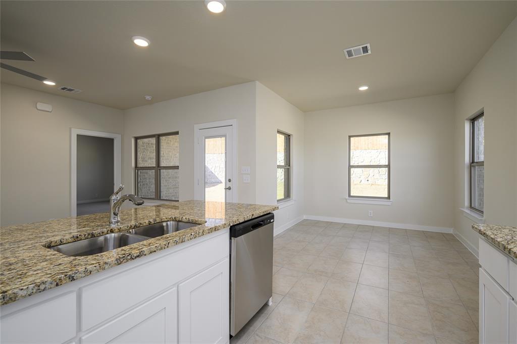 210 S Crestside Drive Property Photo 7